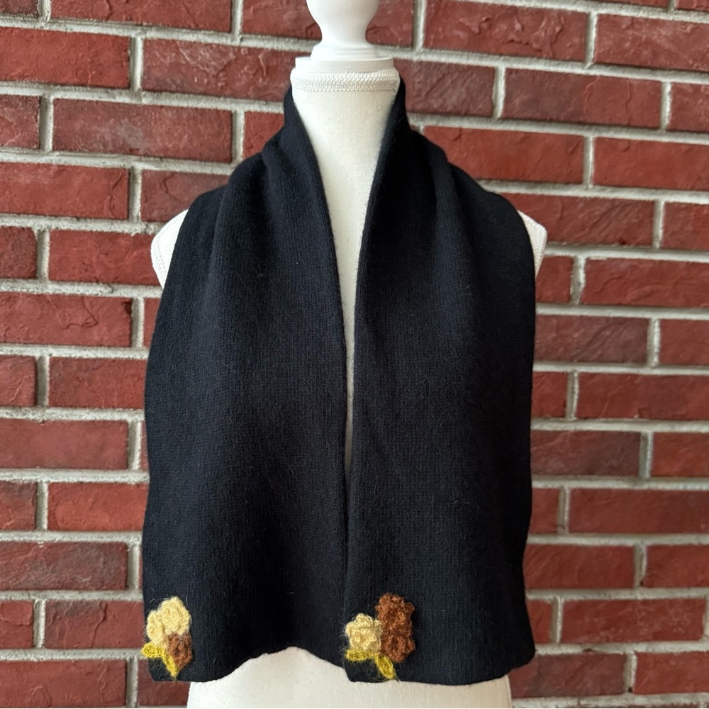 Carolina Amato NY Wool Angora Black Knit Scarf Handmade  Flowers 46”x7” NWOT